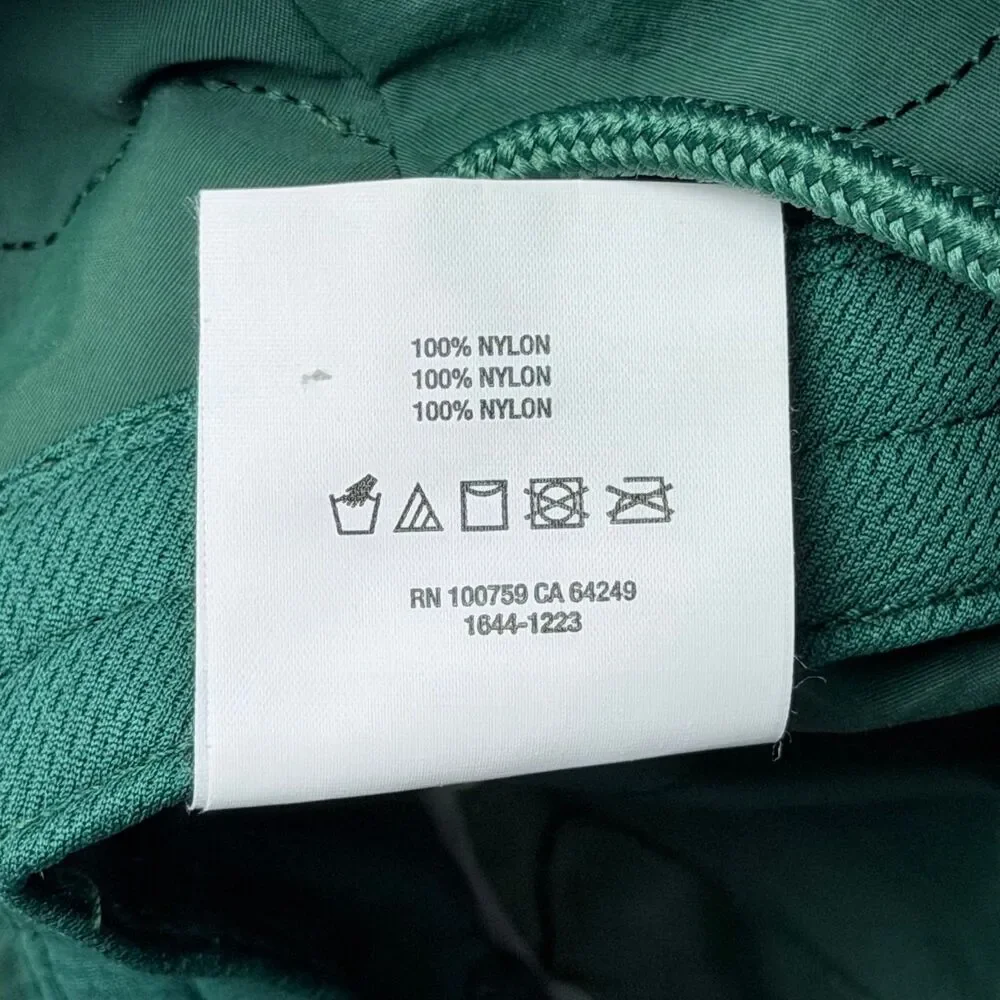 Champion UO Taslan Quilted Green Bucket Hat with Detachable Pocket White L/XL